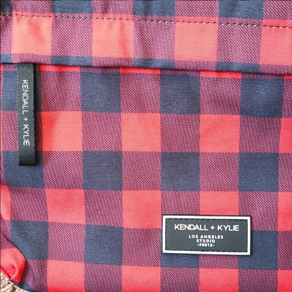 Kendal & Kylie black lumber jack plaid backpack excellent for the HOLIDAYS 🎁 - Picture 2 of 5